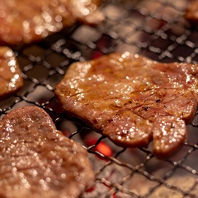 茨城県産 ひたち牛 焼肉用（計800g） 牛肉【送料込み】