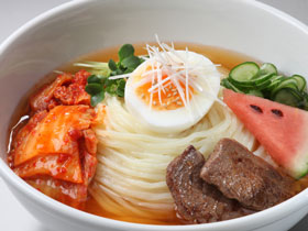 岩手県特産品 盛岡冷麺 ギフトセット(化粧箱入り9人前 MR-1)