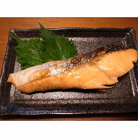 三協水産 北海道日高沖 船上活〆 サクラマス 半身 800g サケ科【送料込み】