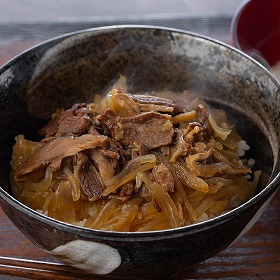 兵庫 三田屋総本家 国産牛すき丼の具4食セット 和風惣菜【送料込み】【二重包装不可】【お届け不可地域：離島】