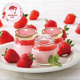 【母の日2026】完熟いちごミルクプリン＆グリーティングカード KJ-PK5GTC 1854-256【送料込み】【二重包装不可】【お届け不可地域：北海道・沖縄・離島】【お届け日時指定不可】