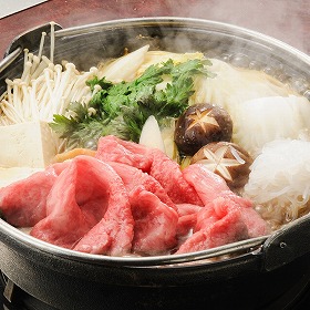 岩手 前沢牛オガタ 前沢牛肩すき焼き・しゃぶしゃぶ用 牛肉【送料込み】【二重包装不可】【お届け不可地域：離島】
