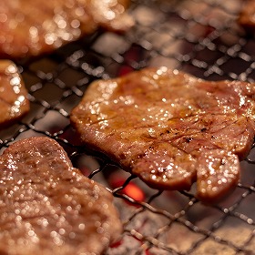 熊本県産 和王 焼肉用（500g） 牛肉【送料込み】