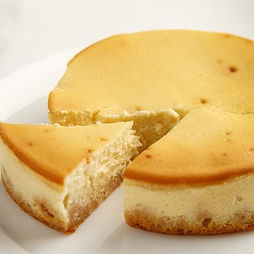北海道 乳蔵 ベイクドチーズケーキ 4号 スイーツ 洋菓子【送料込み】【二重包装不可】【お届け不可地域：離島】