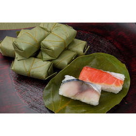 冷凍 柿の葉ずし2種15個入(鯖・鮭)585g【送料込み】【お届け不可地域:北海道・沖縄・離島】【二重包装不可】