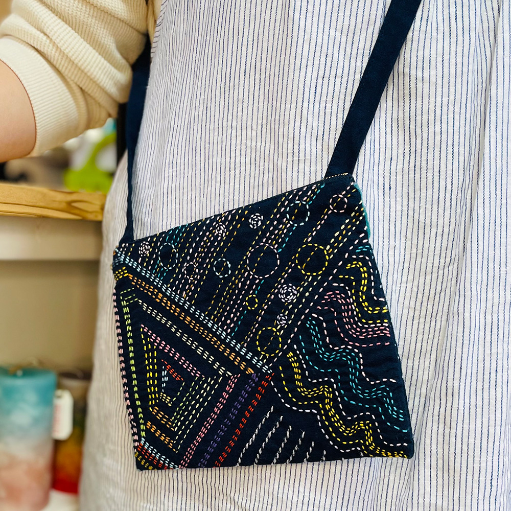 最大94%OFFクーポン 堀川波 刺子 サコッシュ ポシェット