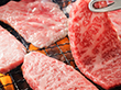 岩手 前沢牛オガタ 小形牧場牛 肩焼肉用300g 牛肉【送料込み】【二重包装不可】【お届け不可地域：離島】